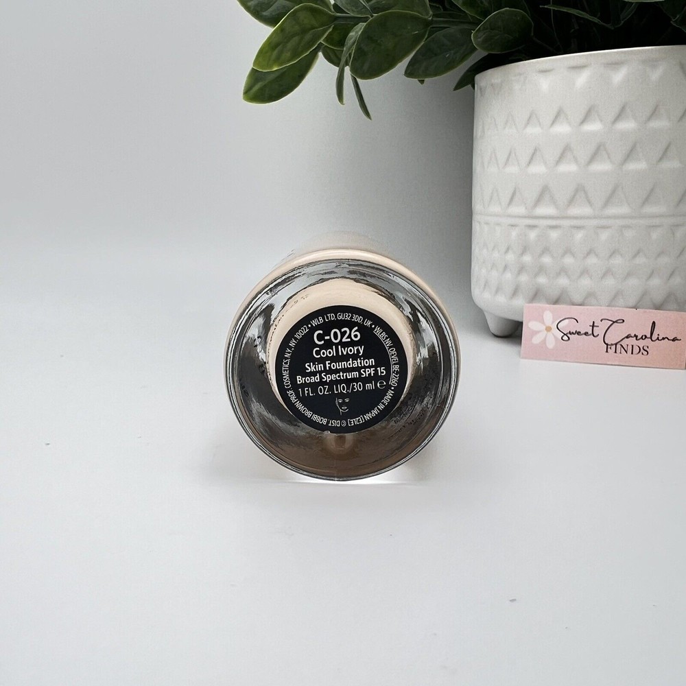 Bobbi Brown Skin Foundation Long-Wear Lightweight SPF15 Cool Ivory C-026 NEW - Picture 3 of 7